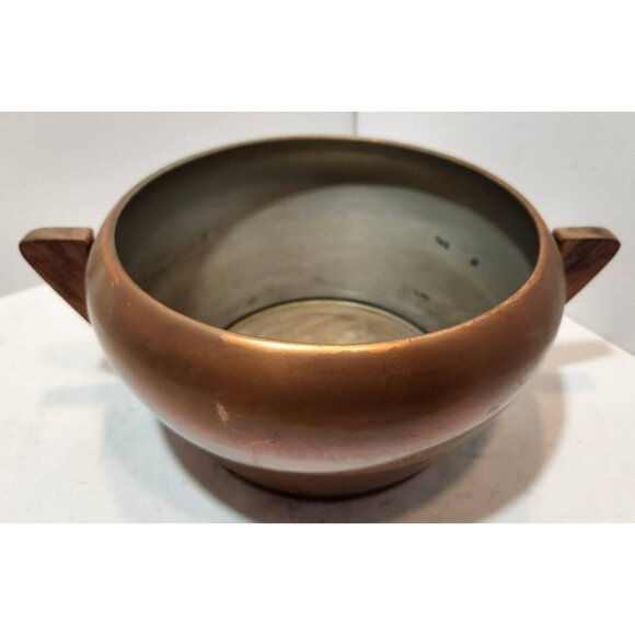 Vintage Round Art Deco Copper Pot With 2 Wooden Handles - Picture 2 of 16